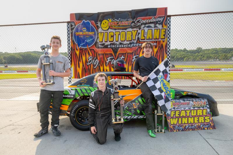 4 Cylinder Pros feature #1, from left: Jack McKee, Jacobee Thacker and Ben Burgess Jasen Dickey Photography
