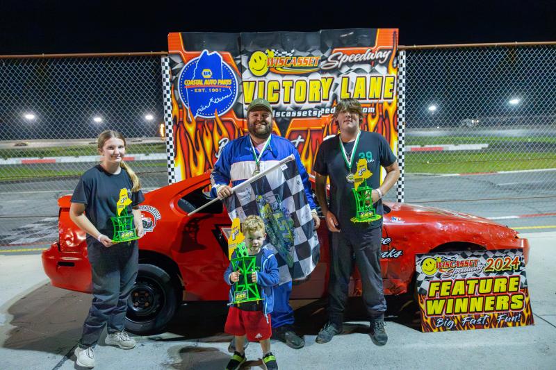 Roadrunners top 3, from left: Karigan Glazier, Kyle Enman, Silas Enman and Alec Brown. Jasen Dickey Photography