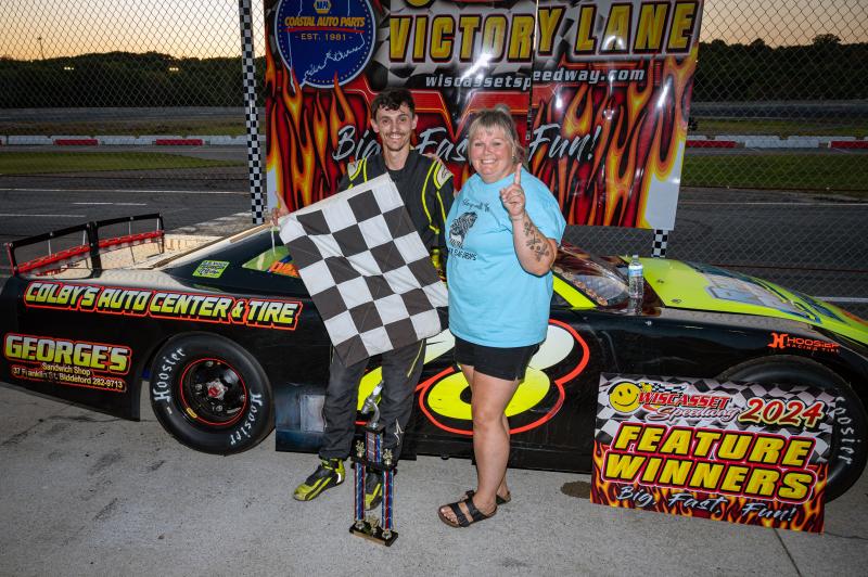 Tiger Colby celebrates 3-in-a-row with his Mom, Casey. Courtesy of David Montgomery/Mainemonty Media