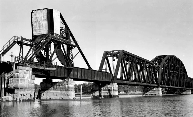 The "Iron Bridge" as it looked in 1980. PHIL DIVECE photo The "Iron Bridge" as it looked in 1979. (PHIL DIVECE photo)