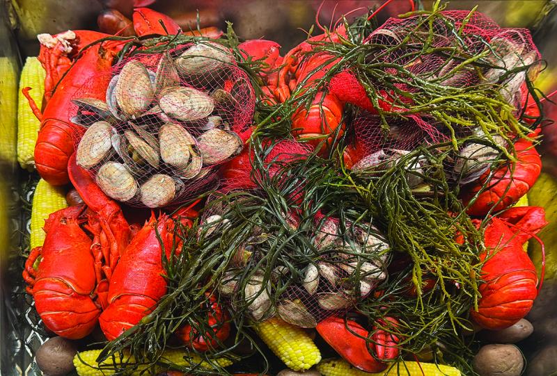 Lobster Bakes to go!
$100 per person
(plus tax & gratuity)
minimum order of 6 people
Please call ahead (207-380-3818)
pick up or locally delivered
Cup New England Clam Chowder
1 ½ Lb Maine Lobster
½ Lb Shellfish of The Day
Corn on The Cobb
New Potatoes
Sausage of The Day
Blueberry Pie Mine Oyster Waterfront Dining & Night Club with LIVE entertainment