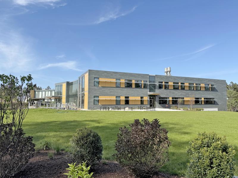Exterior of Harold Alfond Center for Ocean Education and Innovation, Side. Bigelow Laboratory photo Exterior of Harold Alfond Center for Ocean Education and Innovation, Side