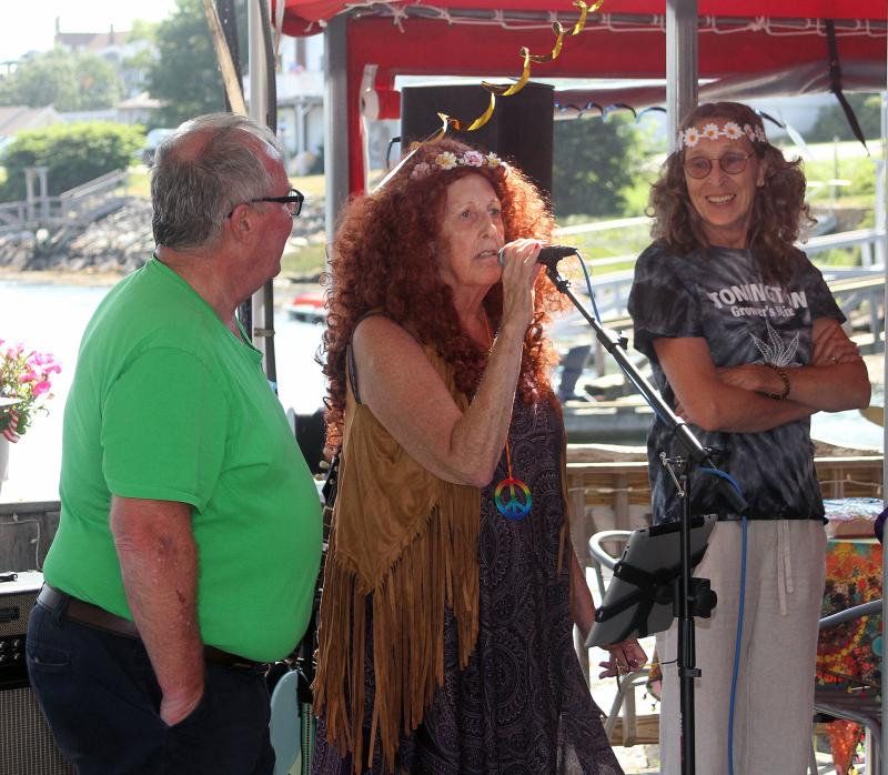 Kevin Burnham, Trish Nason Fallon and Ruth Stover Watts. Steve Edwards photo Kevin Burnham, Trish Nason Fallon and Ruth Stover Watts. Steve Edwards photo