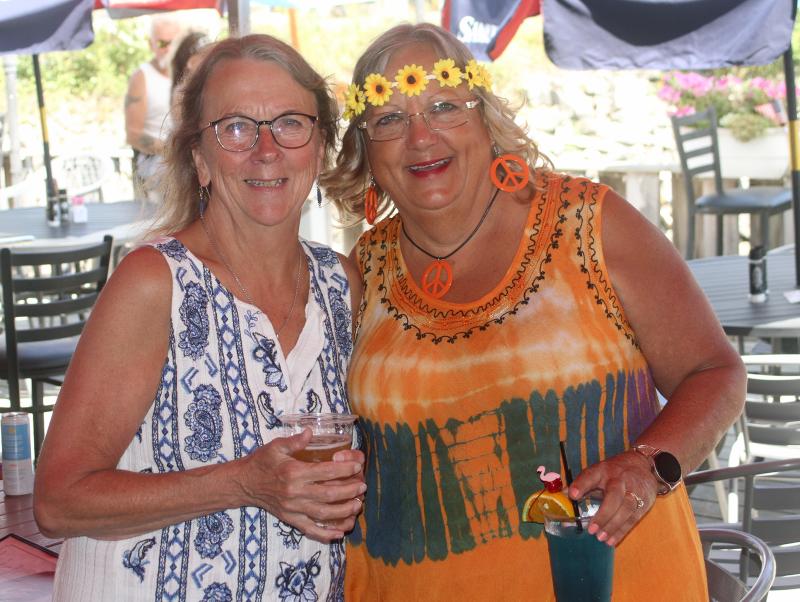 Becky Beane Smith and Kim Winslow Meservey. Steve Edwards photo Becky Beane Smith and Kim Winslow Meservey. Steve Edwards photo