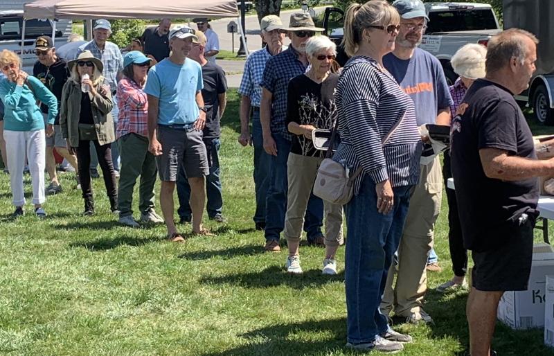 Attendees support Boothbay V.E.T.S.’ cause Aug. 2. BILL PEARSON/Boothbay Register long line