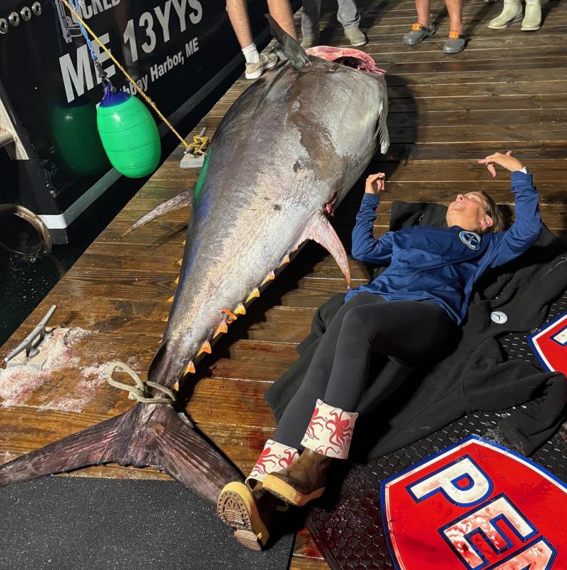 Jax van der Veen and the winning fish. Courtesy Sarah Morley. Jax van der Veen and the winning fish. Courtesy Sarah Morley.