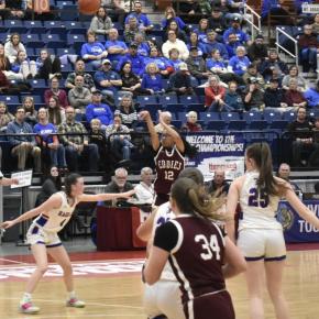 in mid-air Red Eddie Xavi Hall takes her shot. LISA KRISTOFF/Boothbay Register