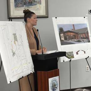BRES project representative Kendra Marass presents at the Oct. 20 planning board meeting. ISABELLE CURTIS/Boothbay Register