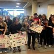 Welcome crowd
