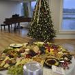 Delicious snacks and music on every floor
