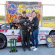  Andy Kaherl is joined by his wife Sam and son Lawson in Victory Lane. Jasen Dickey Photography