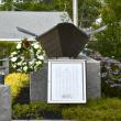  A wreath is placed in front of the memorial in remembrance.  ISABELLE CURTIS/Boothbay Register