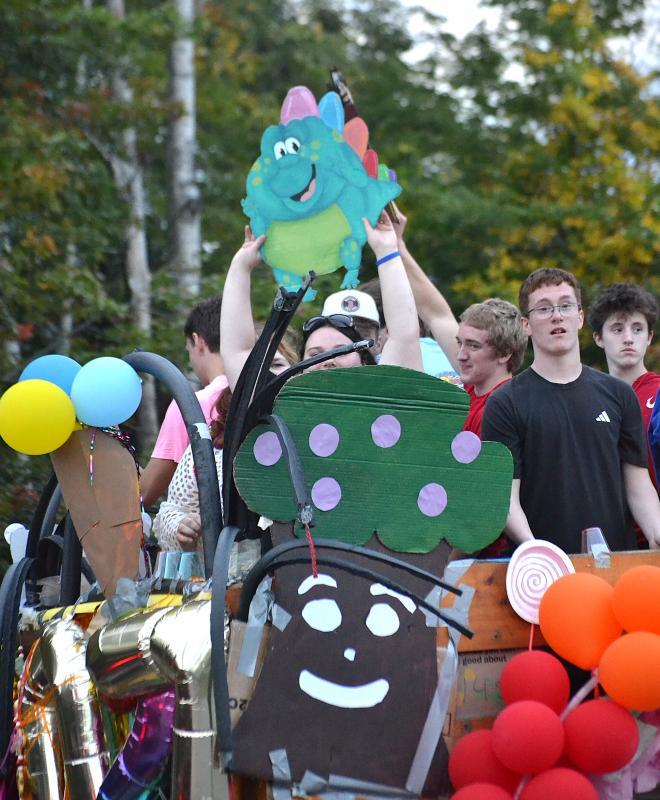 Senior float. KEVIN BURNHAM/Boothbay Register