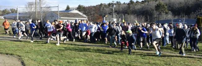 The starting line at the 2025 Boothbay Harbor Turkey Trot. FRITZ FREUDENBERGER/Boothbay Register