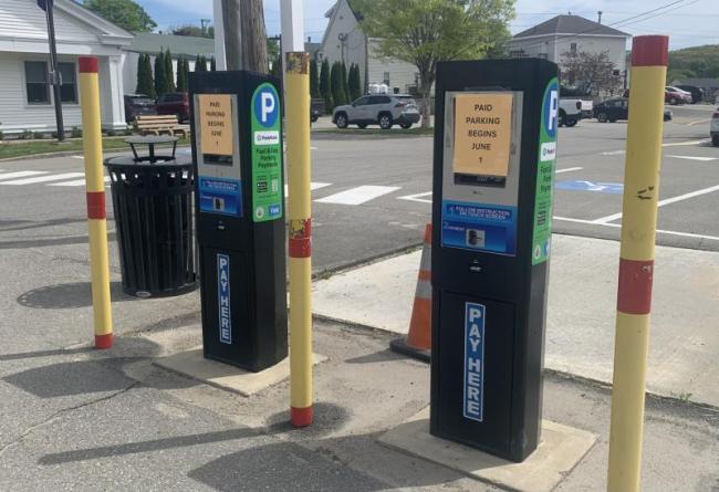 Goodbye, Flowbird blue, and hello to SmartMobile green. ISABELLE CURTIS/Boothbay Register