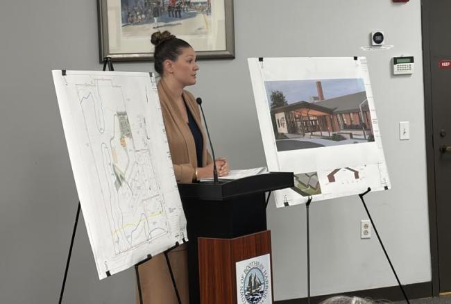 BRES project representative Kendra Marass presents at the Oct. 20 planning board meeting. ISABELLE CURTIS/Boothbay Register