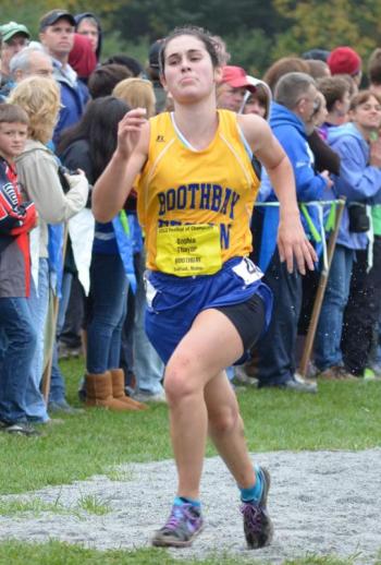 Sophia Thayer charges in at the end of girls' seeded race. Thayer placed nineteenth out 239 runners with a time of 21:22. Courtesy of Aquilino Alamo Sophia Thayer charges in at the end of girls' seeded race. Thayer placed nineteenth out 239 runners with a time of 21:22. Courtesy of Aquilino Alamo
