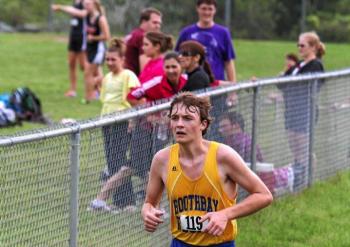 Senior Alex Owen has worked hard all season in an effort to make the All-Conference Team and help win another conference title for the Seahawks. Courtesy of Kevin Scully