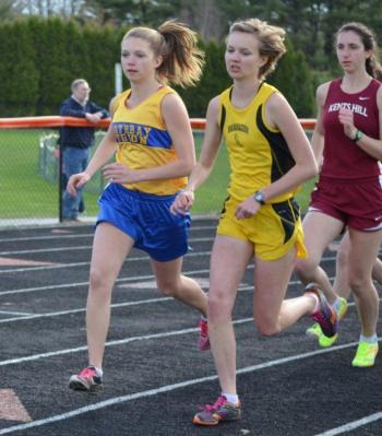 BRHS freshman Hannah Morley set a new school record (12 minutes, 41 seconds) in the 3200 meter race. Courtesy of Aquilino Alamo BRHS freshman Hannah Morley set a new school record (12 minutes, 41 seconds) in the 3200 meter race. Courtesy of Aquilino Alamo