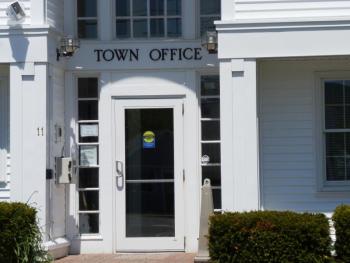 The Boothbay Harbor Town Office. KATRINA CLARK/Boothbay Register