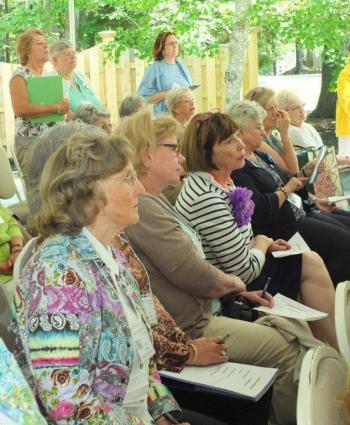 Boothbay Region Garden Club members absorbing the display technique known as “transparencies.” LISA KRISTOFF/Boothbay Register Boothbay Region Garden Club members absorbing the display technique known as “transparencies.” LISA KRISTOFF/Boothbay Register