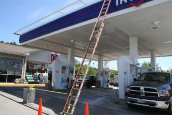 Some of the fuel pumps at Irving remain closed the afternoon of July 12 as workers tried to fix the problem. KEVIN BURNHAM/Boothbay Register