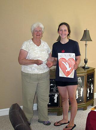 Margaret Perritt presents a check to Kate McPhee. Courtesy of the Boothbay Region Health & Wellness Foundation Margaret Perritt presents a check to Kate McPhee. Courtesy of the Boothbay Region Health & Wellness Foundation