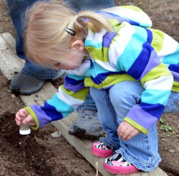 “Little Diggers” gardening fun for ages 3-5 is among the many activities for all ages this fall. Courtesy of Erika Huber “Little Diggers” gardening fun for ages 3-5 is among the many activities for all ages this fall. Courtesy of Erika Huber
