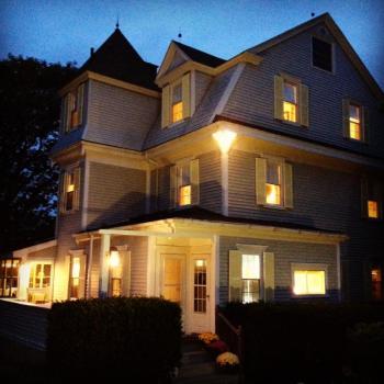 The "Captain's Quarters" on Linekin Bay was where the cast stayed throughout their trip. RYAN LEIGHTON/Boothbay Register 