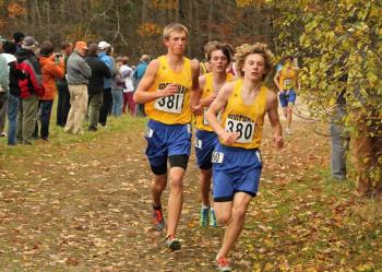 Scully, Campbell and Paolillo in a tight group early in the race. SUE MELLO/Boothbay Register