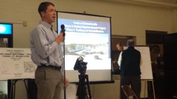 Travis Pryor, senior landscape architect for Wright-Pierce, talks to a crowd of more than 50 people November 13 during a community talk about Damariscotta’s municipal parking lot. The meeting was one of two to discuss the future of the lot. The next meeting will be at 5 p.m. Thursday, Nov. 21 at the Great Salt Bay Community School. BEN BULKELEY/Wiscasset Newspaper Travis Pryor, senior landscape architect for Wright-Pierce, talks to a crowd of more than 50 people November 13 during a community talk about Damariscotta’s municipal parking lot. The meeting was one of two to discuss the future of the lot. The next meeting will be at 5 p.m. Thursday, Nov. 21 at the Great Salt Bay Community School. BEN BULKELEY/Wiscasset Newspaper