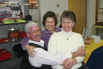 Dave Parkhurst (class of ’71) has plenty of leftover love to share with Cindy and Susie. KEVIN BURNHAM/Boothbay Register