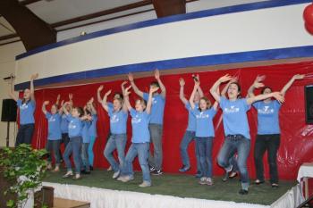 Y-Arts members sing and dance at the 34th annual YMCA dinner meeting. KEVIN BURNHAM/Boothbay Register