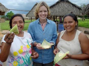 Salvatierra co-founder Kristen Evans with Bolivian artists.