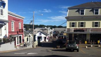 BOOTHBAY HARBOR has quieted down a little after Labor Day, but business is still hopping. SUZI THAYER/Boothbay Register
