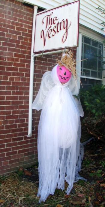 The East Boothbay Methodist Church’s angel. SUZI THAYER/Boothbay Register