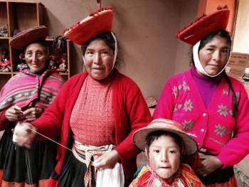 Peruvian weavers in the Andean village of Huiloc, near Machu Picchu. Courtesy of Kathleen Jones