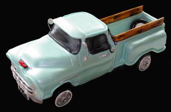 A 1955 Chevy pickup truck cake, made by Patricia Moroz. Courtesy of Mike Moroz