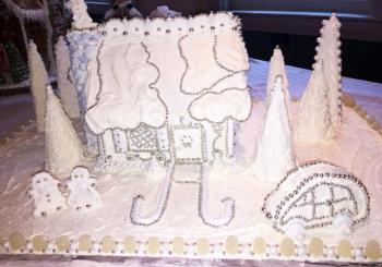Carly Crewell created this lovely scene, called “White Christmas Cottage,” that was awarded “Most Spectacular” gingerbread creation at the Gingerbread Spectacular on Dec. 14 and 15. SUZI THAYER/Boothbay Register