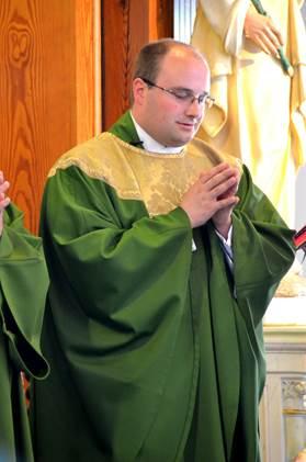 Father Steven Cartwright at his first Mass. Courtesy of Lois Czerniak, Roman Catholic Diocese of Portland