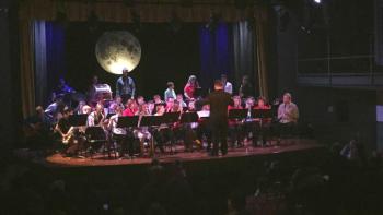 All three bands (Wildcat Wind Ensemble, Seahawk Symphonic Band, and Boothbay Region Community Band) come together to finish the show with “Blazing Saddles.” KATRINA CLARK/Boothbay Register