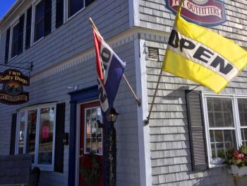 Two Salty Dogs, open year-round, is a favorite for all pet lovers. SUZI THAYER/Boothbay Register