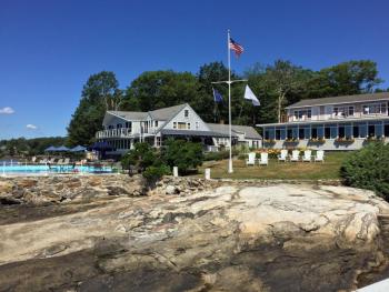Linekin Bay Resort has two dining areas. To the right is the building that houses the ‘all inclusive’ dining room and to the left is the Deck Bar and Grille, a destination restaurant. SUZI THAYER/Boothbay Register