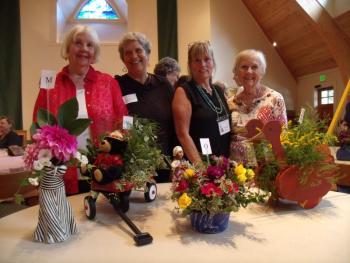 Runners up with their creations, from left, Pat McMurry, Vanda Yonge, Abbie Shaw and Sue Hochstein. Courtesy of Kathleen Marty