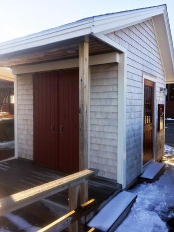 The little booth used for Rowe’s Wharf customers. SUZI THAYER/Boothbay Register