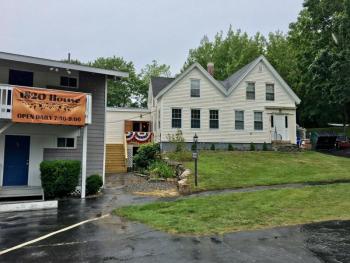 The 1820 House Restaurant at Smuggler’s Cove Inn on Ocean Point Road in East Boothbay. SUZI THAYER/Boothbay Register