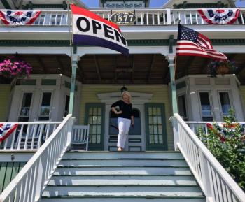 Owner Jo Moore at Captain Sawyer’s Bed & Breakfast in Boothbay Harbor. SUZI THAYER/Boothbay Register