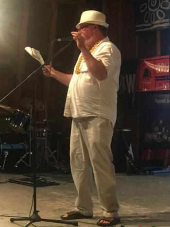 Douglas Gimbel emcees the evening. JOSEPH CHARPENTIER/Boothbay Register