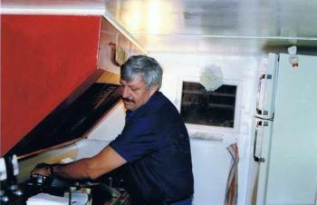Al “Red”Gagnon cooking at Red’s in the early ‘80s. Courtesy of Debbie Gagnon