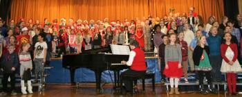 Boothbay Region Elementary School’s 12th annual holiday concert participants in action Dec. 15. LISA KRISTOFF/Boothbay Register